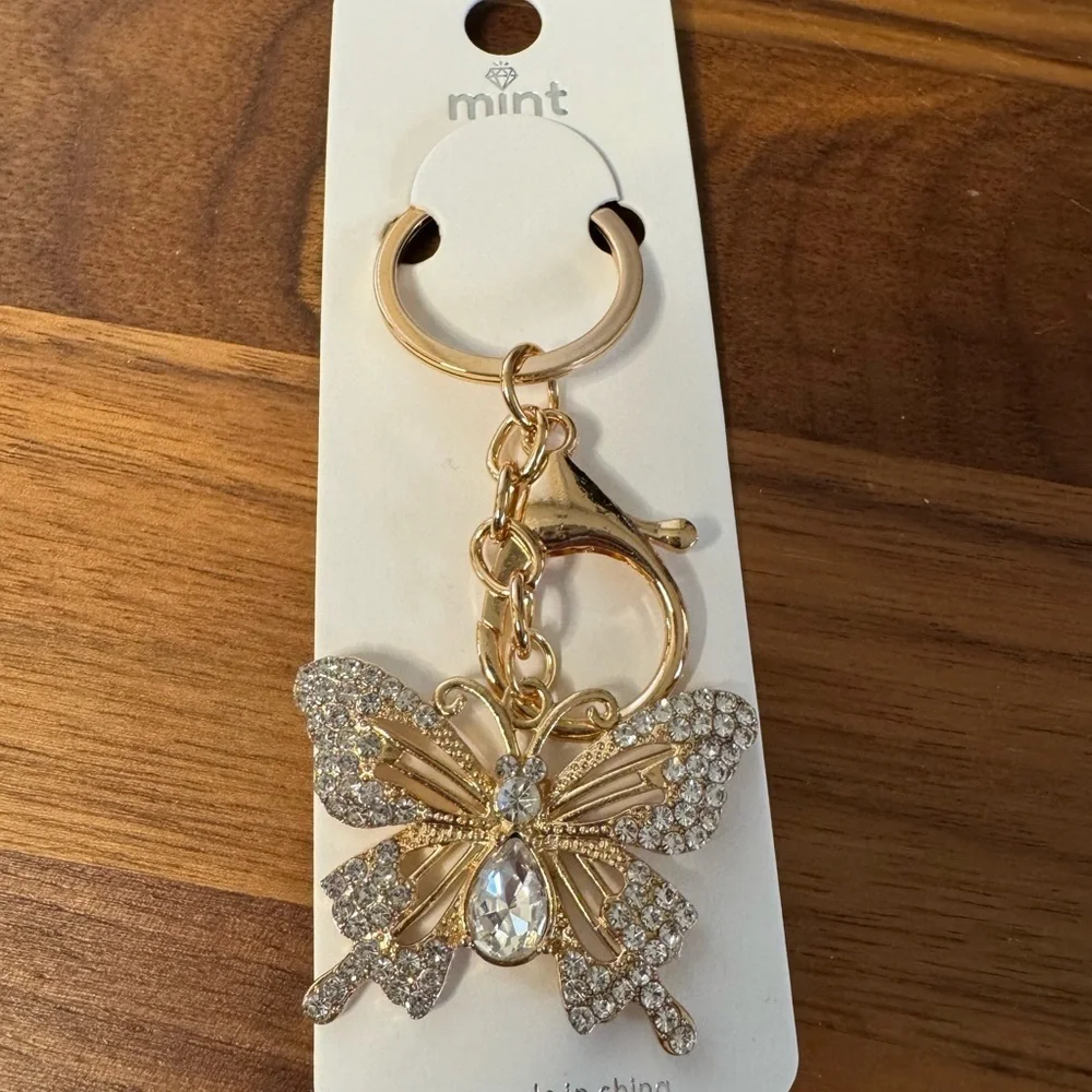 ‼️5/$25‼️ Mint Gold Butterfly Keychain